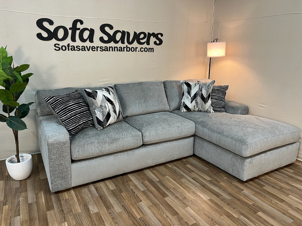 Argo 2-Piece Sectional in Gray