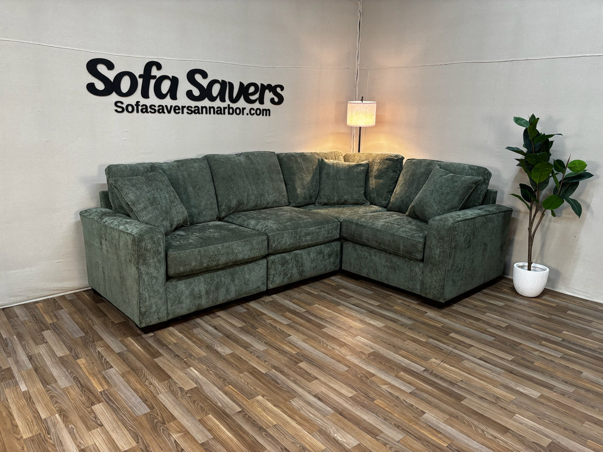 Haven 4-Piece Modular Sectional in Forest Green