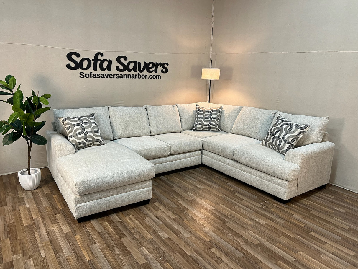 Huron 2-Piece Sectional w/ Reversible Chaise in Cream