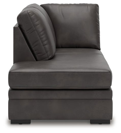 Lofton-Pike Sectional with Chaise