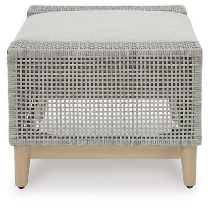 Seton Creek Outdoor Seating Set