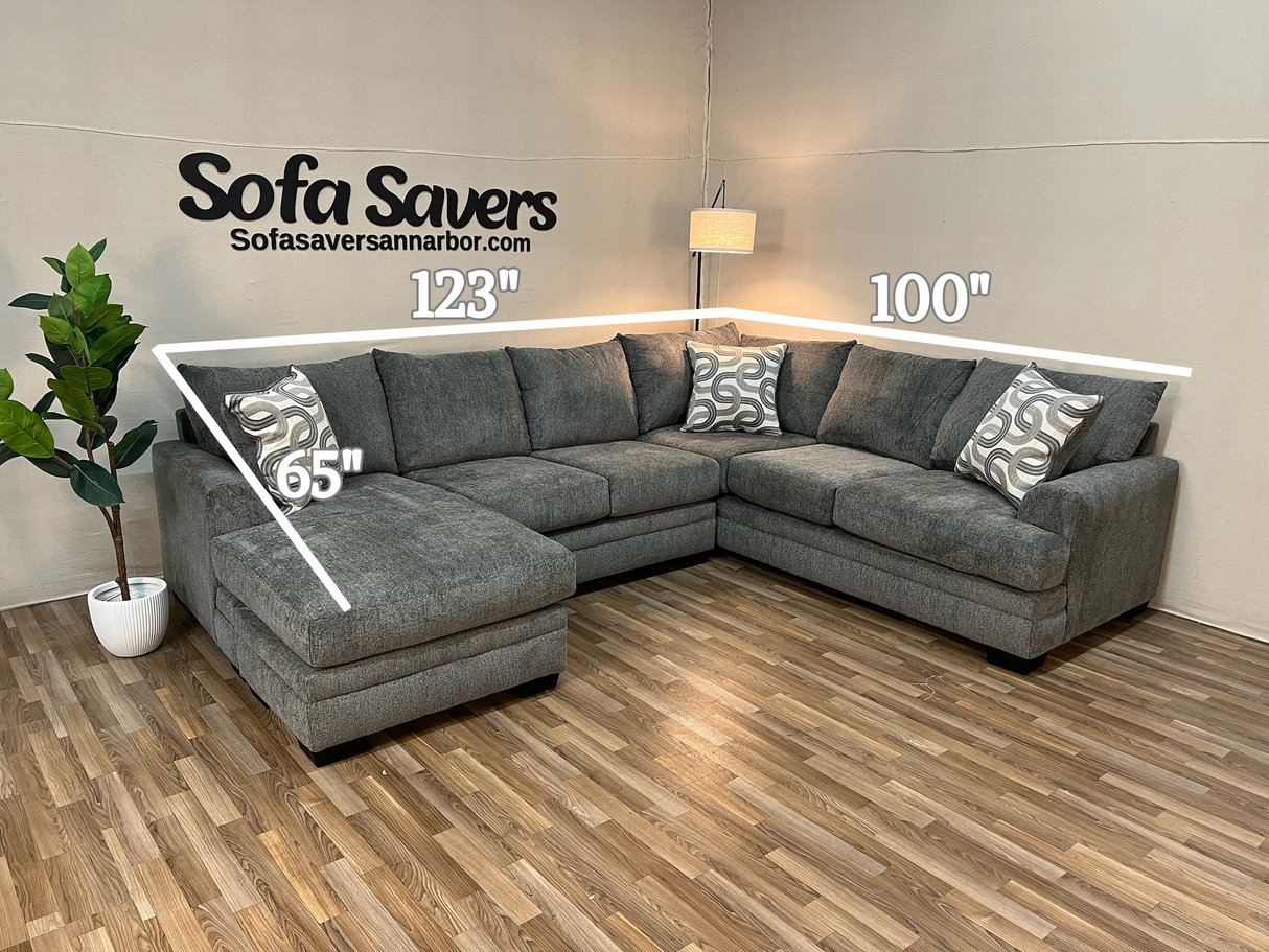 Petosky U Shape Sectional w/ Reversible Chaise in Gray