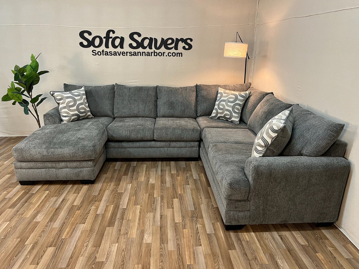 Petosky U Shape Sectional w/ Reversible Chaise in Gray